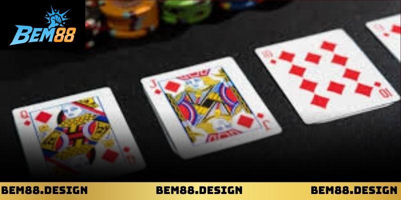 Cách chia ba chi và so bài quyết định kết quả mỗi ván mậu binh